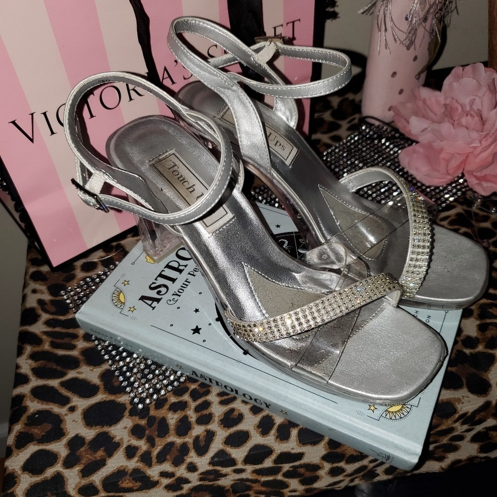 Elegant dress heels!